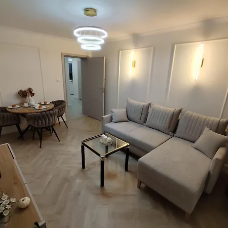 Апартаменти Merino Close Center *