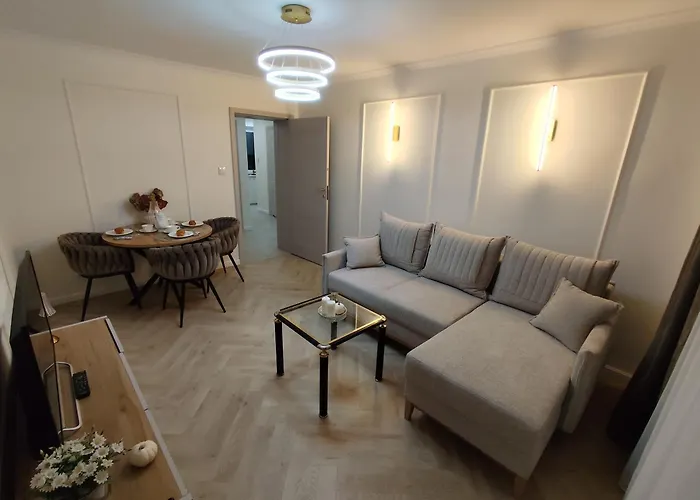 Апартаменти Merino Close Center *